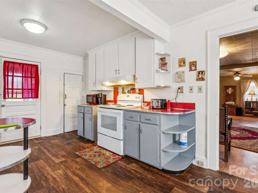 7910 Nc Hwy 90 Highway, Stony Point, NC 28678.  MLS# CAR4360101, YatesRealty ID 8537. Kitchen
