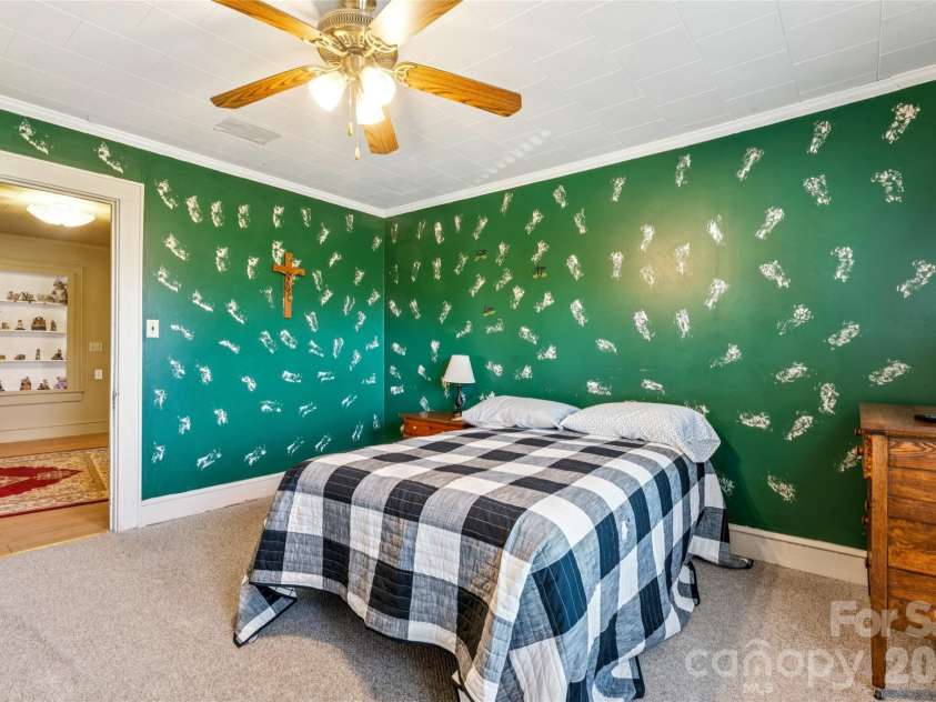 7910 Nc Hwy 90 Highway, Stony Point, NC 28678.  MLS# CAR4360101, YatesRealty ID 8537. Primary Bedroom Suite