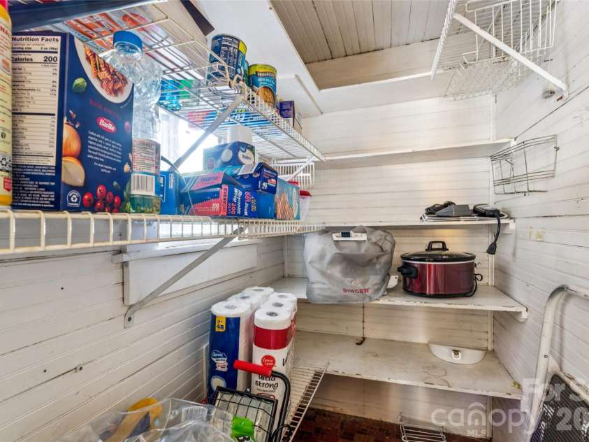 7910 Nc Hwy 90 Highway, Stony Point, NC 28678.  MLS# CAR4360101, YatesRealty ID 8537. Walk-in pantry