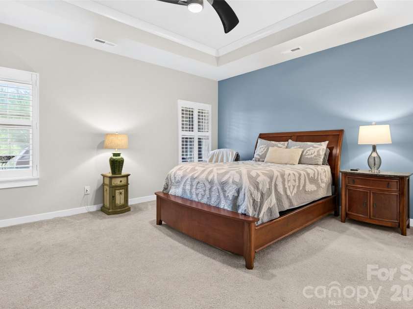 5219 Larewood Drive, Charlotte, NC 28215.  MLS# CAR4298540, YatesRealty ID 8538. 