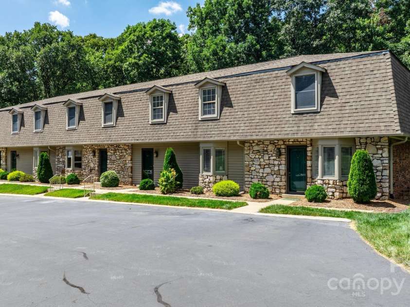 2629 US 70 Highway, Valdese, NC 28690.  MLS# CAR4197534, YatesRealty ID 854. 