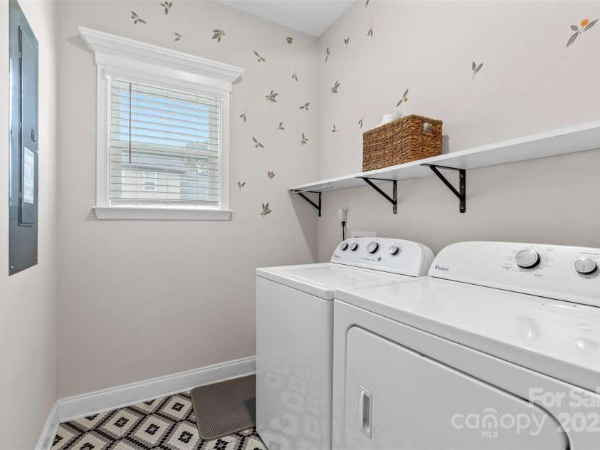 2633 Lakefront Drive, Belmont, NC 28012.  MLS# CAR4310302, YatesRealty ID 854. 