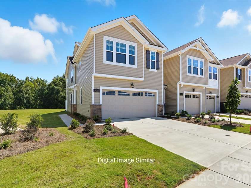 6027 Mallow Crossing Lane, Charlotte, NC 28213.  MLS# CAR4344233, YatesRealty ID 8540. 