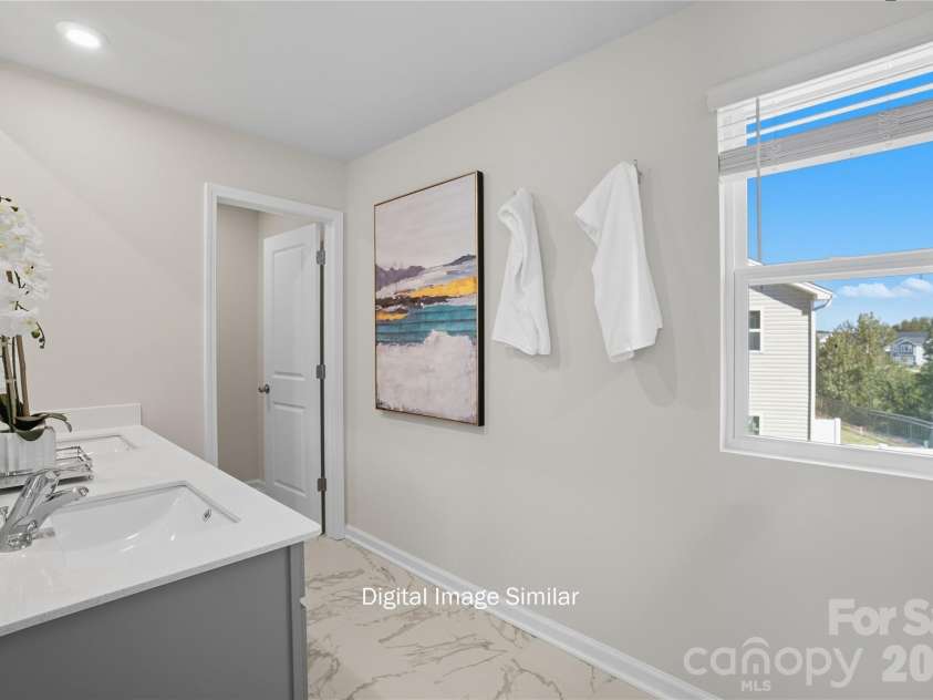6027 Mallow Crossing Lane, Charlotte, NC 28213.  MLS# CAR4344233, YatesRealty ID 8540. 