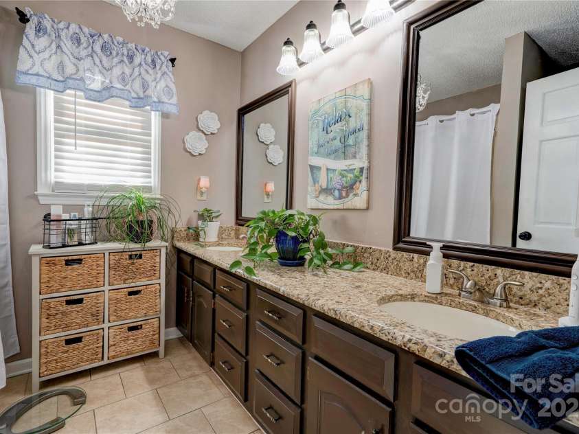 116 Country Creek Drive, Kings Mountain, NC 28086.  MLS# CAR4213874, YatesRealty ID 8542. 