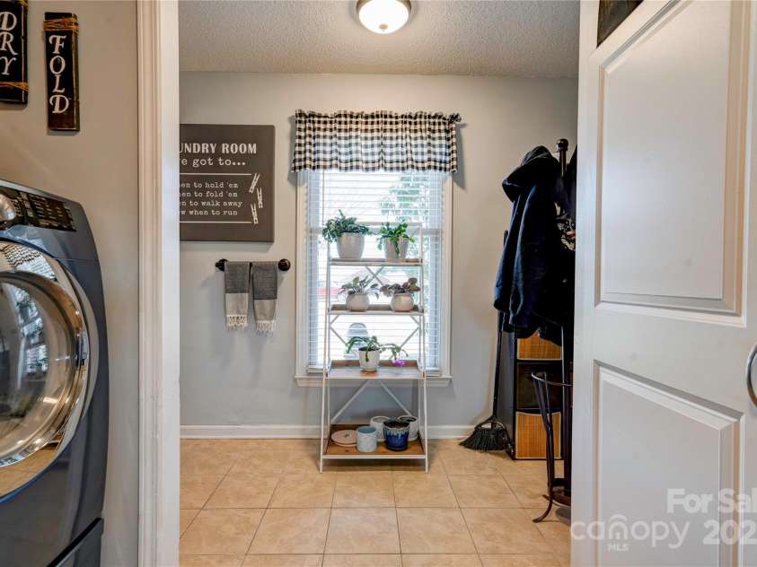 116 Country Creek Drive, Kings Mountain, NC 28086.  MLS# CAR4213874, YatesRealty ID 8542. 