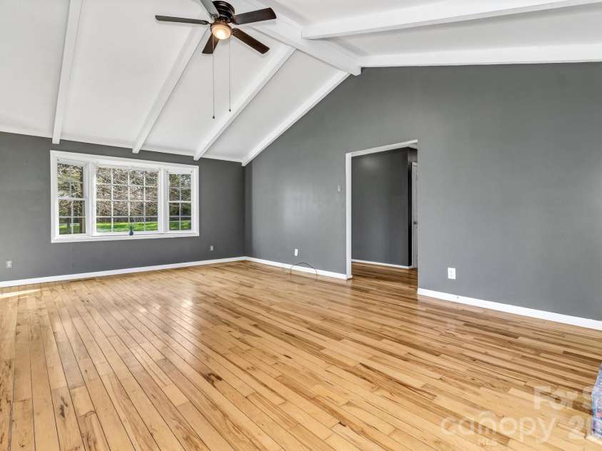 1 Oak Lane, Candler, NC 28715.  MLS# CAR4350223, YatesRealty ID 8543. 
