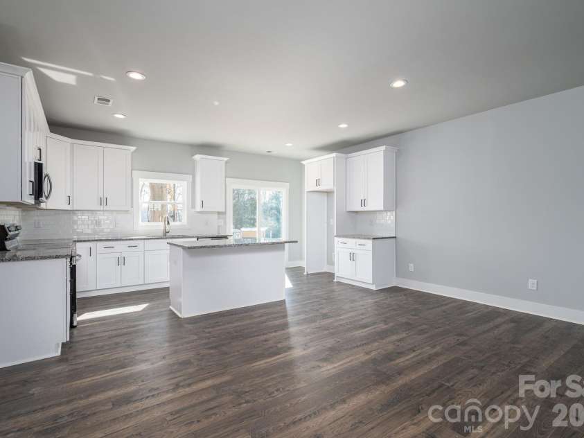 316 Sunrise Circle, Shelby, NC 28150.  MLS# CAR4340811, YatesRealty ID 8544. 