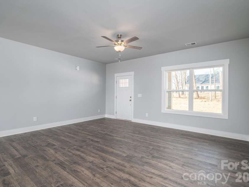 316 Sunrise Circle, Shelby, NC 28150.  MLS# CAR4340811, YatesRealty ID 8544. 