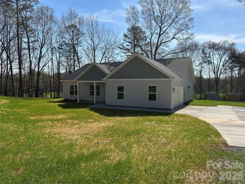 316 Sunrise Circle, Shelby, NC 28150.  MLS# CAR4340811, YatesRealty ID 8544. 