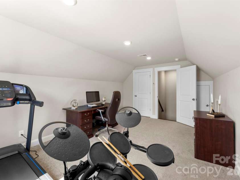 4117 Spring Cove Way, Belmont, NC 28012.  MLS# CAR4360370, YatesRealty ID 8545. Upper Level Bedroom or Bonus room