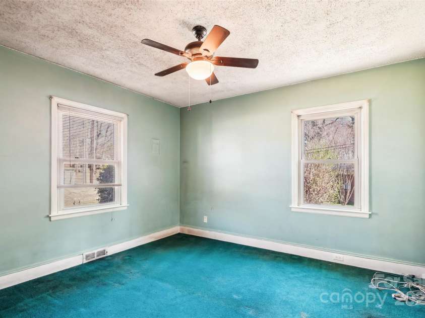 3901 Starmount Avenue, Charlotte, NC 28269.  MLS# CAR4227544, YatesRealty ID 8546. Bedroom