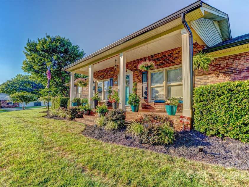 253 Suncrest Road, Cherryville, NC 28021.  MLS# CAR4320247, YatesRealty ID 8547. 
