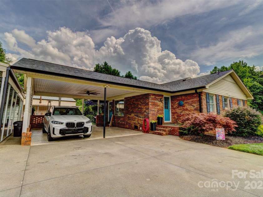 253 Suncrest Road, Cherryville, NC 28021.  MLS# CAR4320247, YatesRealty ID 8547. 