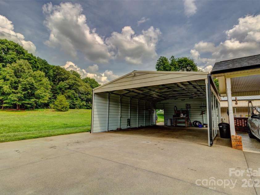 253 Suncrest Road, Cherryville, NC 28021.  MLS# CAR4320247, YatesRealty ID 8547. 