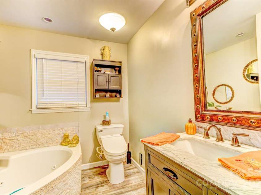 253 Suncrest Road, Cherryville, NC 28021.  MLS# CAR4320247, YatesRealty ID 8547. 