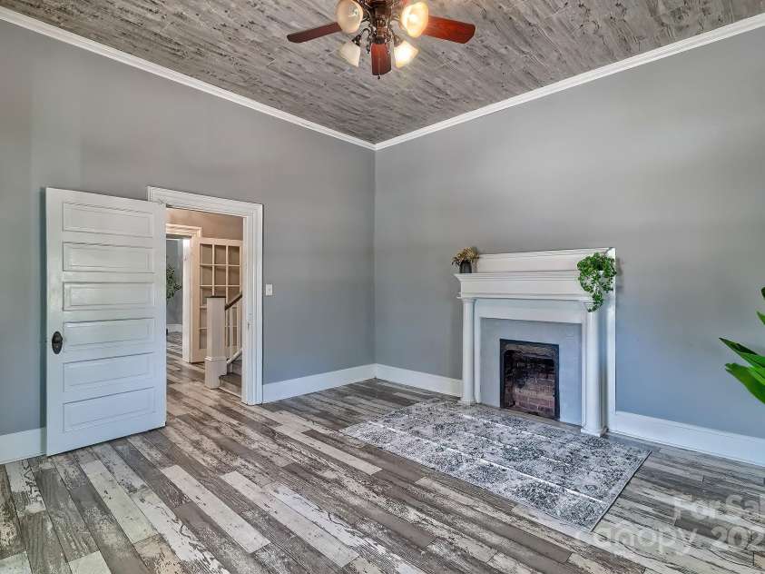 415 Richland Street, Kershaw, SC 29067.  MLS# CAR4225485, YatesRealty ID 8547. 