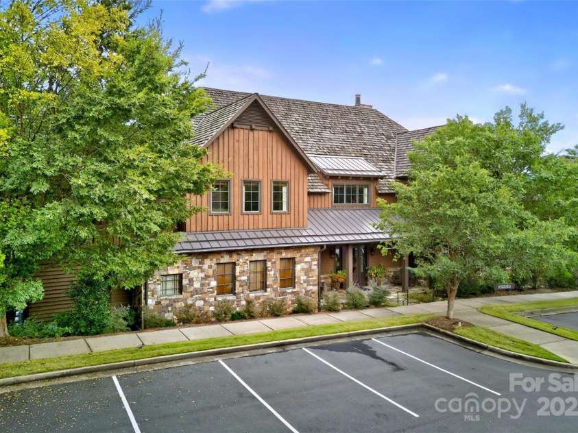 305 Clubhouse Lane, Mill Spring, NC 28756.  MLS# CAR4311469, YatesRealty ID 8548. Ridgeview building
