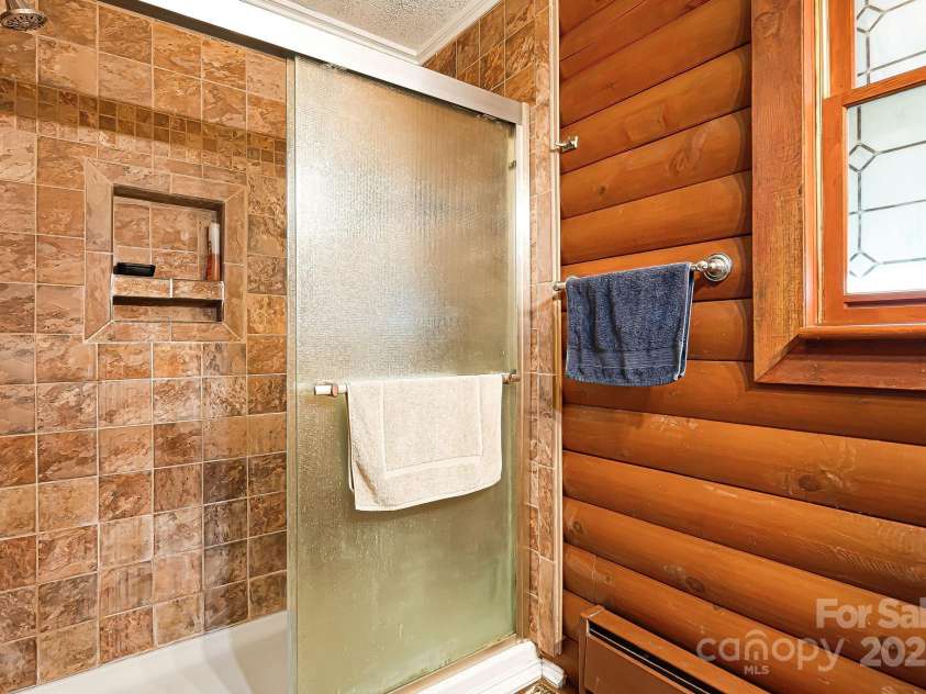 68 Meadow Lane, Mars Hill, NC 28754.  MLS# CAR4233097, YatesRealty ID 8548. 