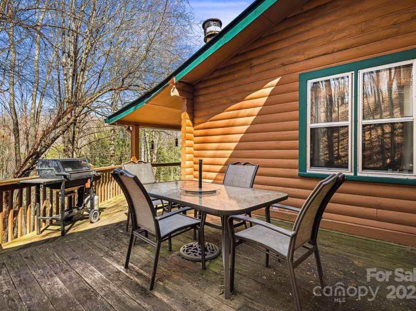 68 Meadow Lane, Mars Hill, NC 28754.  MLS# CAR4233097, YatesRealty ID 8548. Back Deck