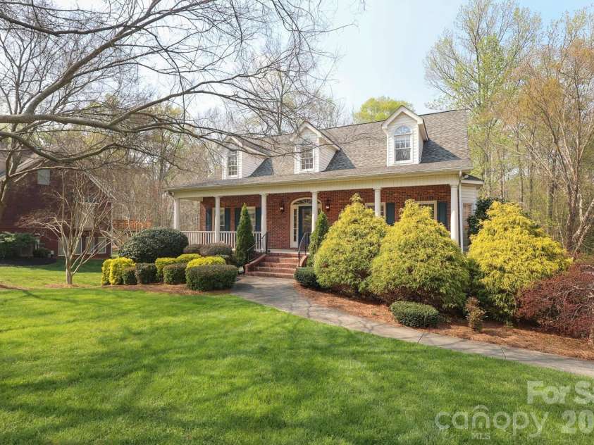 1406 Woodhurst Drive, Rock Hill, SC 29732.  MLS# CAR4359210, YatesRealty ID 8549. 