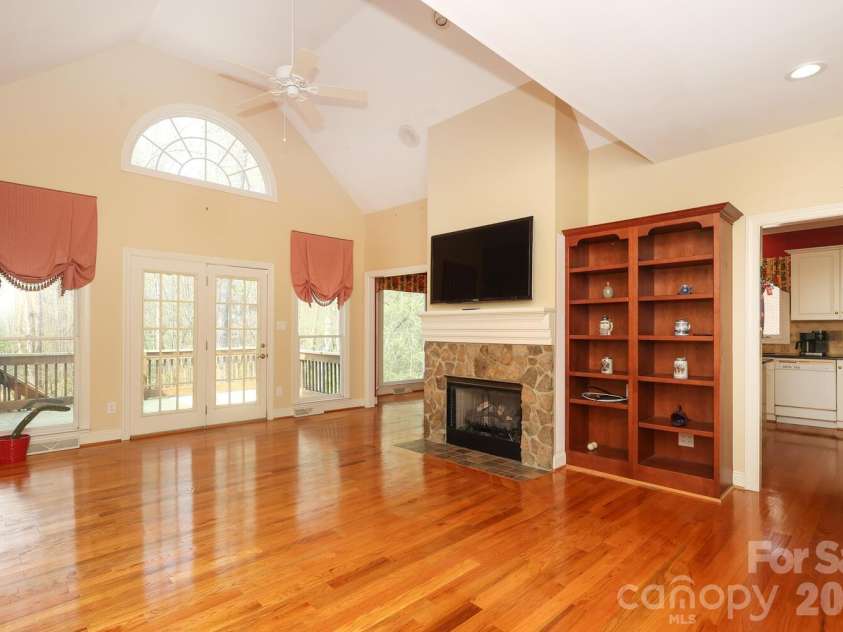1406 Woodhurst Drive, Rock Hill, SC 29732.  MLS# CAR4359210, YatesRealty ID 8549. 
