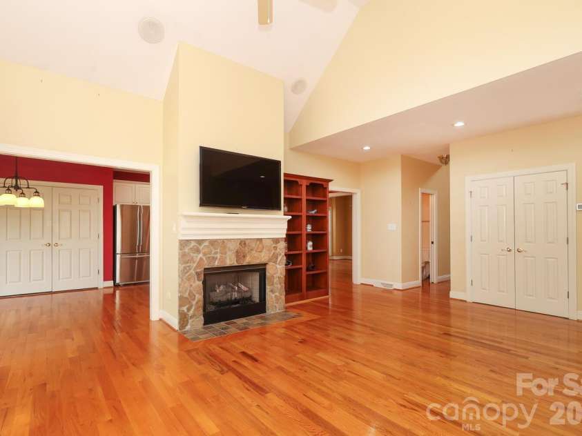 1406 Woodhurst Drive, Rock Hill, SC 29732.  MLS# CAR4359210, YatesRealty ID 8549. 