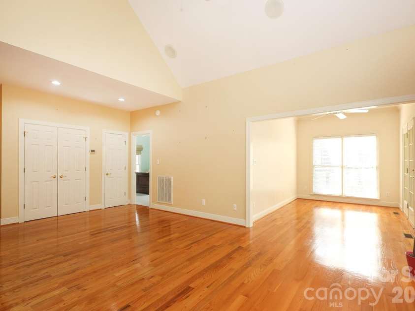 1406 Woodhurst Drive, Rock Hill, SC 29732.  MLS# CAR4359210, YatesRealty ID 8549. 