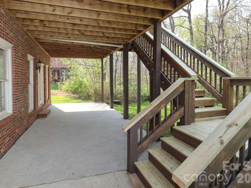 1406 Woodhurst Drive, Rock Hill, SC 29732.  MLS# CAR4359210, YatesRealty ID 8549. 