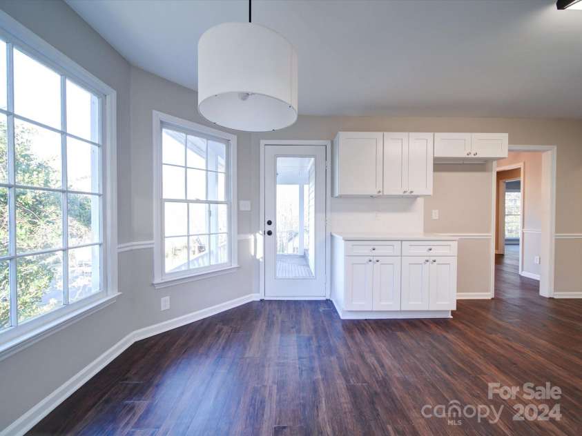 5618 All Saints Lane, Charlotte, NC 28226.  MLS# CAR4103132, YatesRealty ID 855. 
