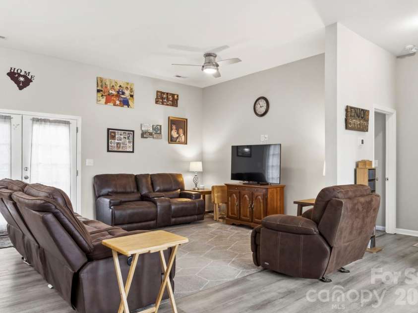 145 Ole Eastpointe Drive, York, SC 29745.  MLS# CAR4351399, YatesRealty ID 8550. 