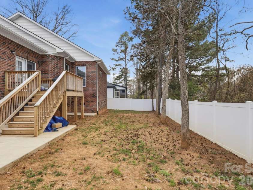 145 Ole Eastpointe Drive, York, SC 29745.  MLS# CAR4351399, YatesRealty ID 8550. 