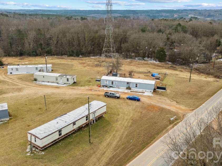 2125 Riverside Road, Shelby, NC 28152.  MLS# CAR4340292, YatesRealty ID 8551. 