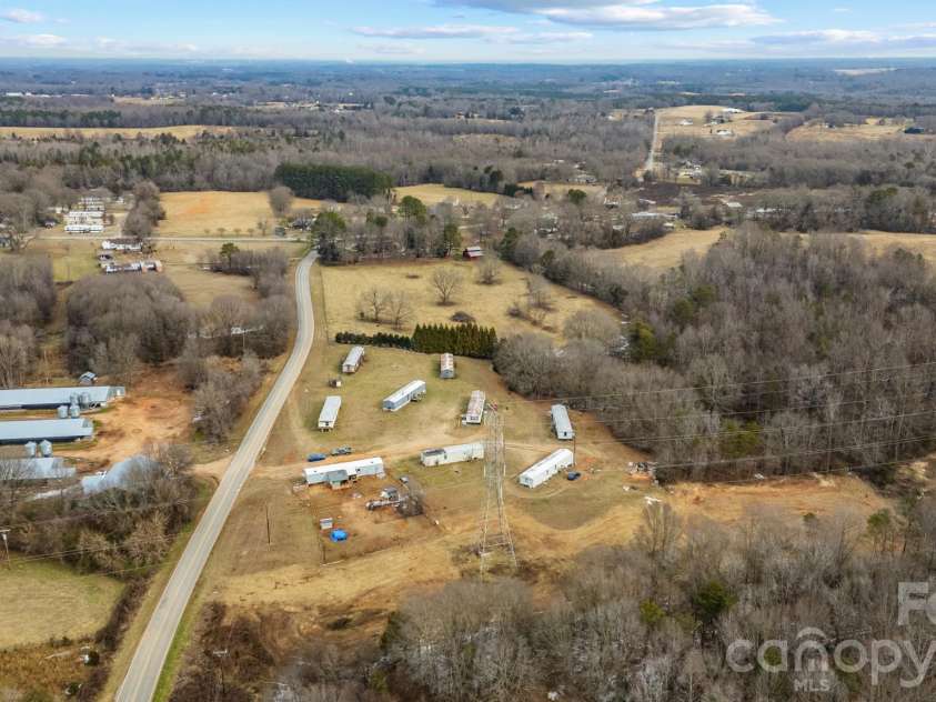 2125 Riverside Road, Shelby, NC 28152.  MLS# CAR4340292, YatesRealty ID 8551. 