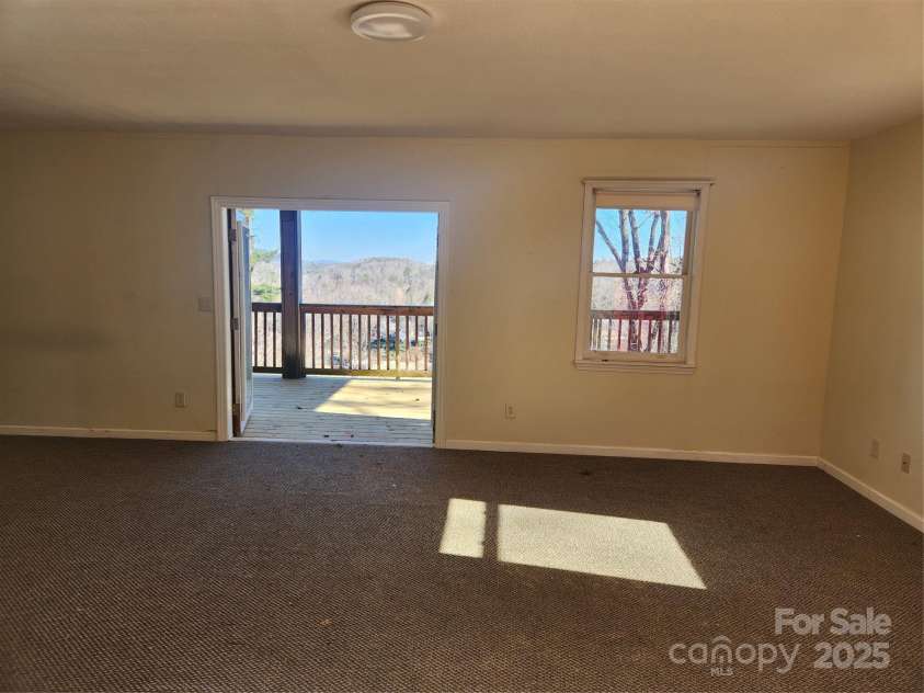 201 Ridge View Circle, Lake Lure, NC 28746.  MLS# CAR4214913, YatesRealty ID 8553. Bonus Room