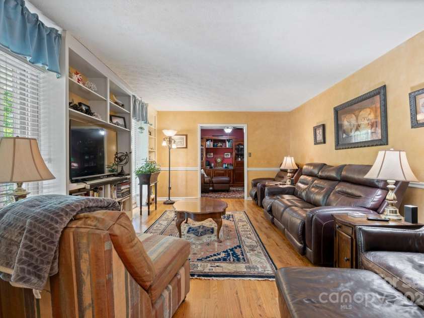 100 Heritage Lane, Morganton, NC 28655.  MLS# CAR4249355, YatesRealty ID 8554. 