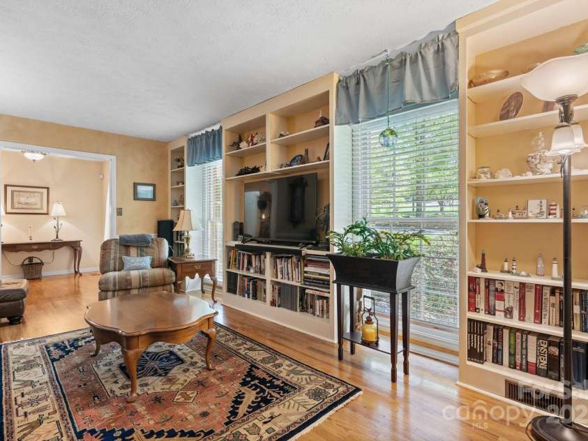 100 Heritage Lane, Morganton, NC 28655.  MLS# CAR4249355, YatesRealty ID 8554. 