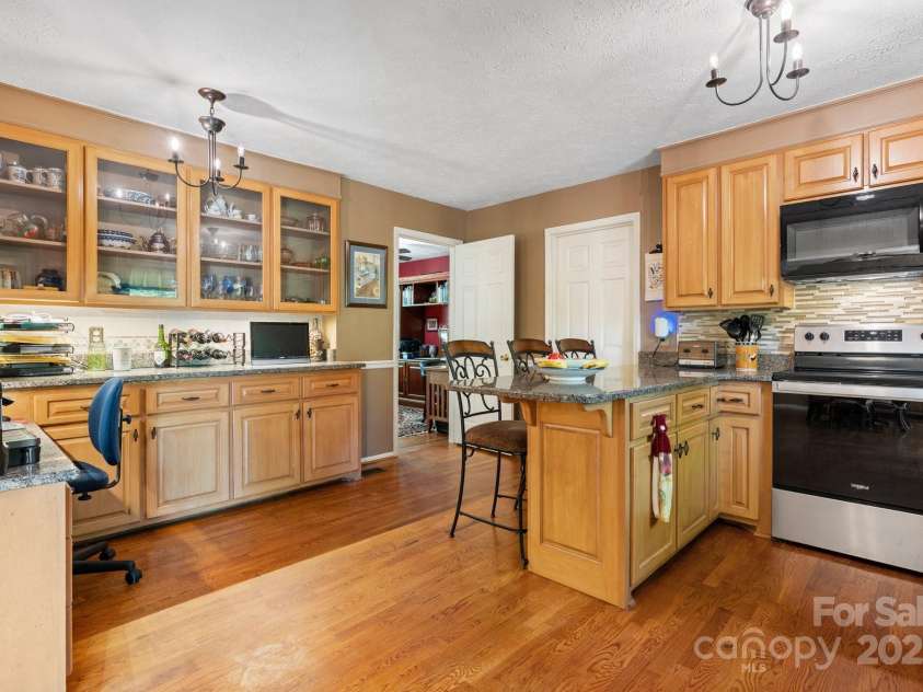 100 Heritage Lane, Morganton, NC 28655.  MLS# CAR4249355, YatesRealty ID 8554. 