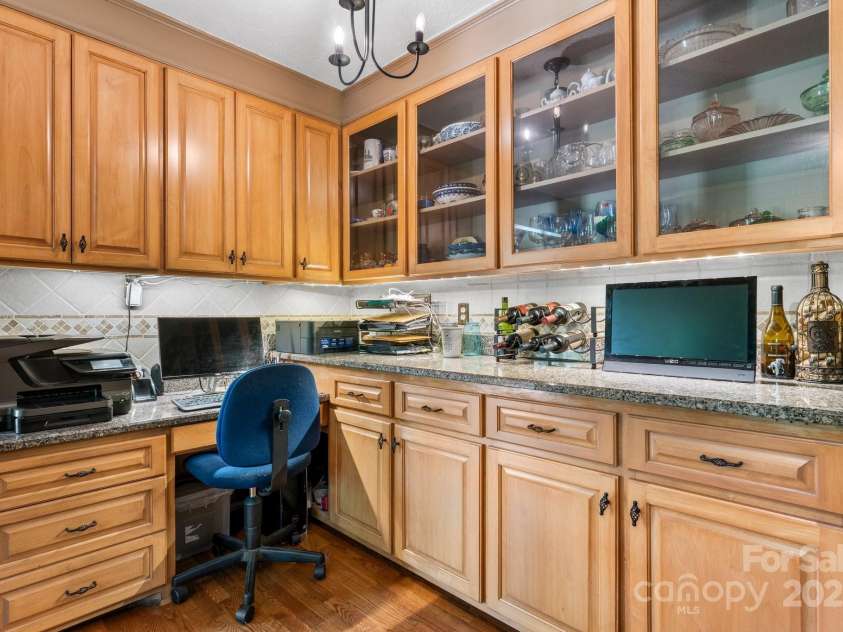 100 Heritage Lane, Morganton, NC 28655.  MLS# CAR4249355, YatesRealty ID 8554. 
