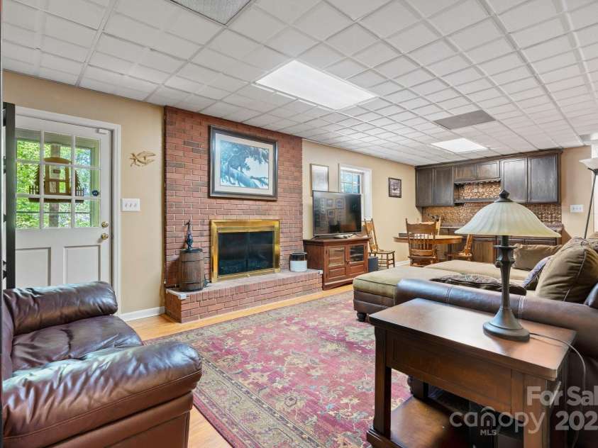 100 Heritage Lane, Morganton, NC 28655.  MLS# CAR4249355, YatesRealty ID 8554. 