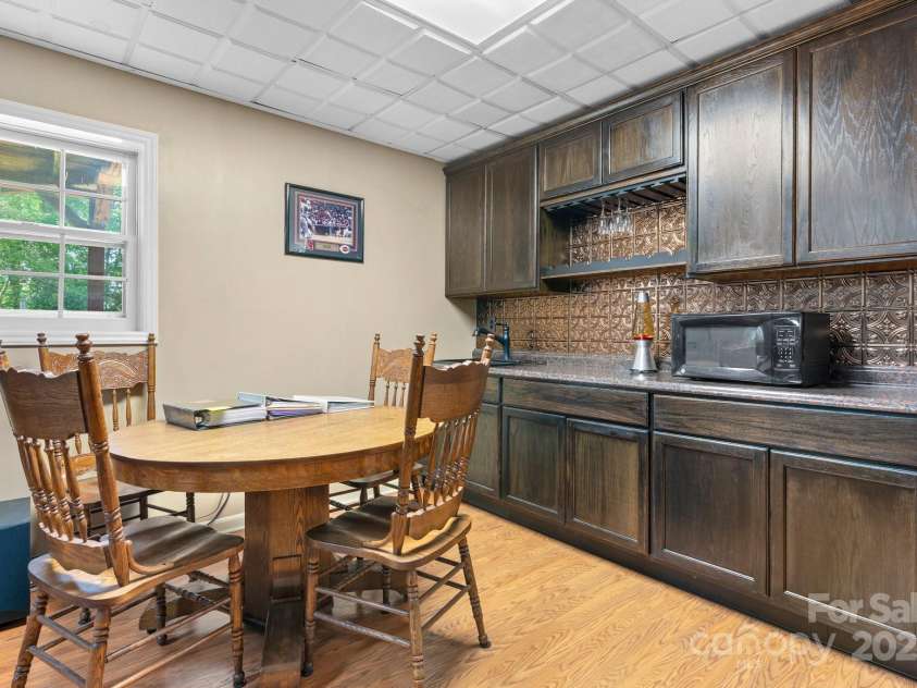 100 Heritage Lane, Morganton, NC 28655.  MLS# CAR4249355, YatesRealty ID 8554. 