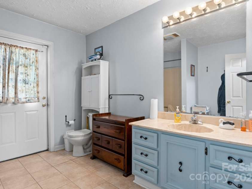 100 Heritage Lane, Morganton, NC 28655.  MLS# CAR4249355, YatesRealty ID 8554. 