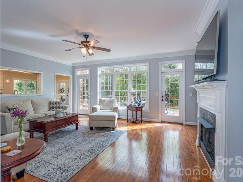 2172 Raven Drive, Rock Hill, SC 29732.  MLS# CAR4364182, YatesRealty ID 8554. Family Room