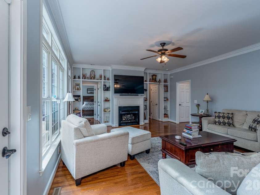 2172 Raven Drive, Rock Hill, SC 29732.  MLS# CAR4364182, YatesRealty ID 8554. Family Room