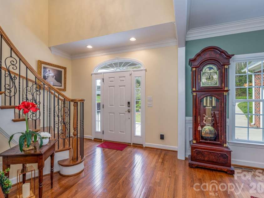 2172 Raven Drive, Rock Hill, SC 29732.  MLS# CAR4364182, YatesRealty ID 8554. Foyer