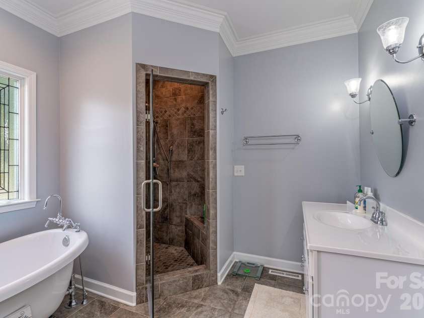 2172 Raven Drive, Rock Hill, SC 29732.  MLS# CAR4364182, YatesRealty ID 8554. Primary Bath