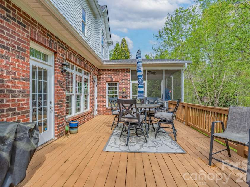 2172 Raven Drive, Rock Hill, SC 29732.  MLS# CAR4364182, YatesRealty ID 8554. Spacious Deck on Main Level