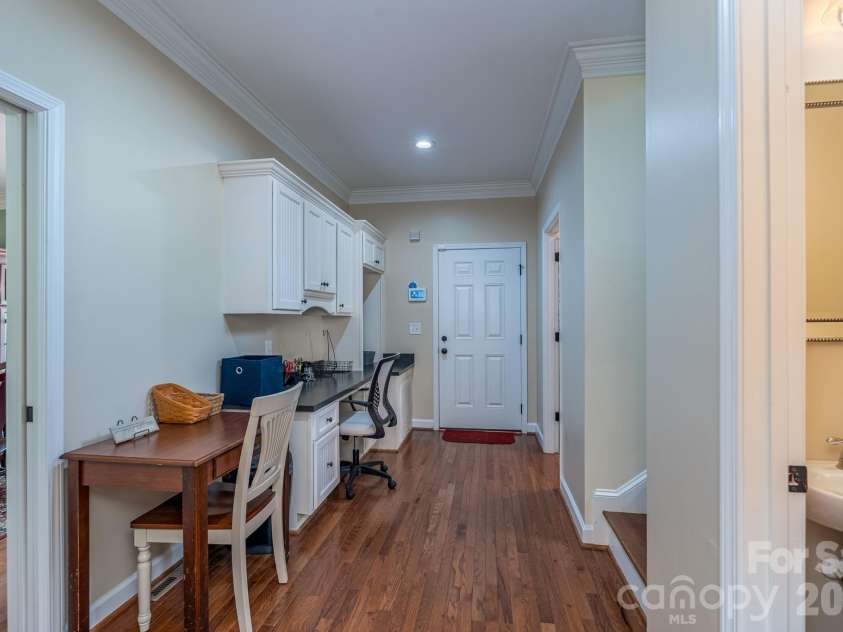 2172 Raven Drive, Rock Hill, SC 29732.  MLS# CAR4364182, YatesRealty ID 8554. Work station