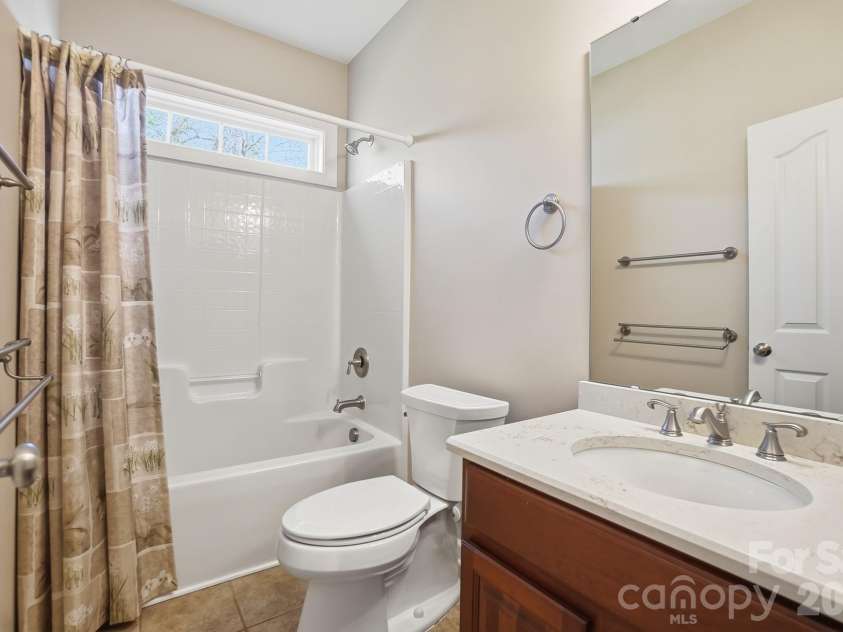 603 Deercross Lane, Waxhaw, NC 28173.  MLS# CAR4364148, YatesRealty ID 8555. 