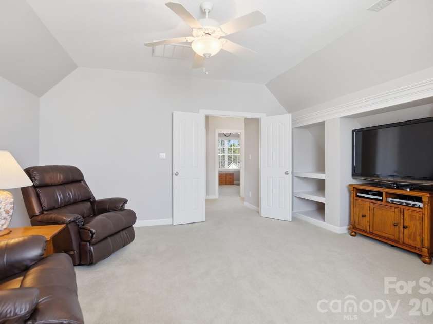 603 Deercross Lane, Waxhaw, NC 28173.  MLS# CAR4364148, YatesRealty ID 8555. 